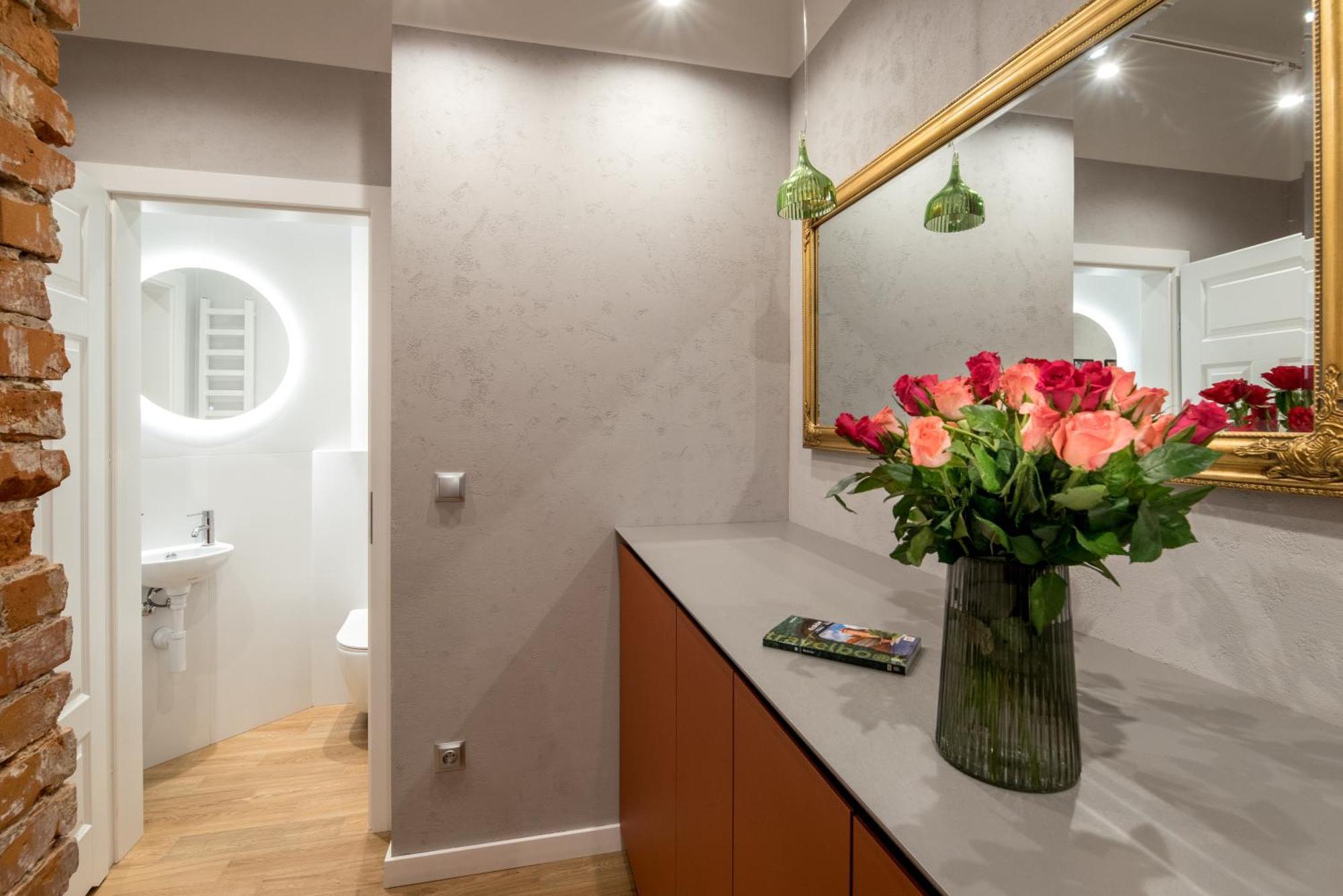 Quiet Luxury On Florianska Apartment Krakow Exterior photo